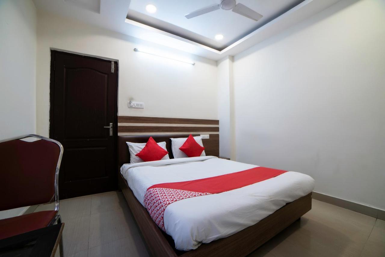 Oyo 66316 Highway Grand Residency 3* Hyderabad