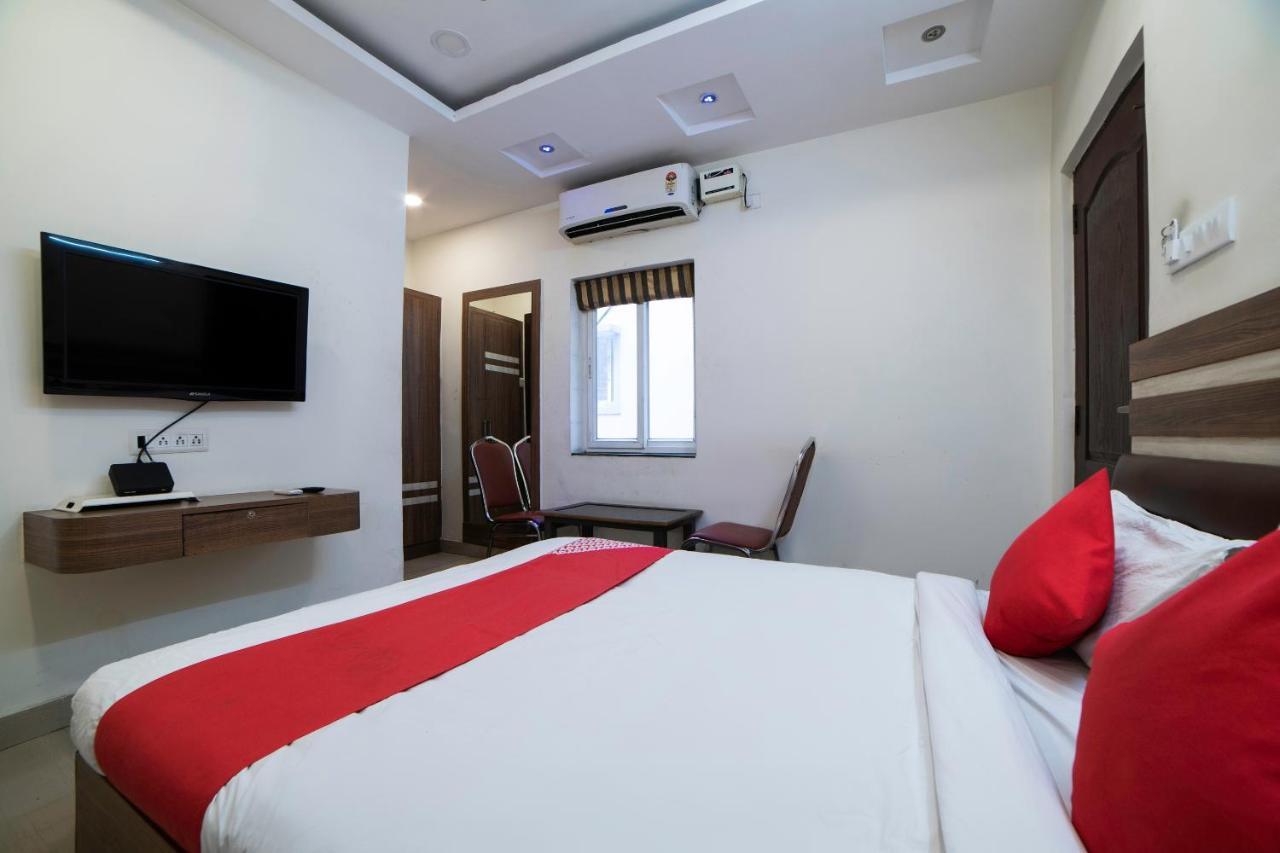 Oyo 66316 Highway Grand Residency Hotel