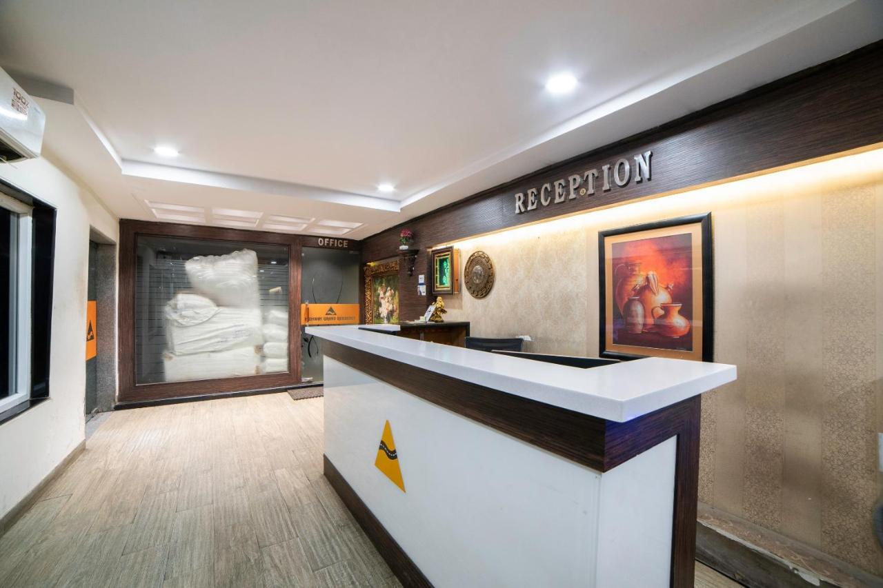 Hotel Oyo 66316 Highway Grand Residency 3*